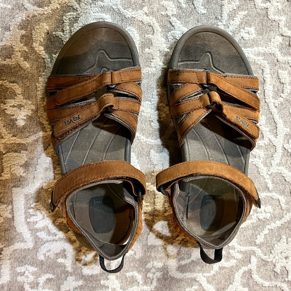 Teva Spider Hiking Sandals, size 7